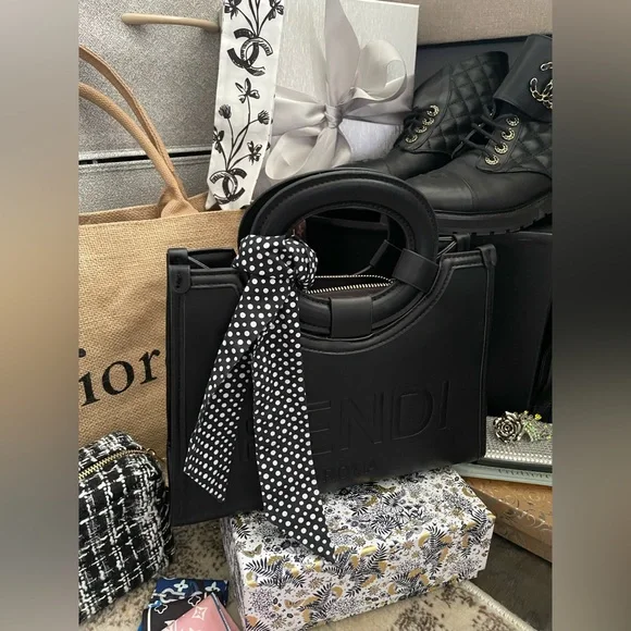 DEVON✨Polka Dot Twilly for your favorite handbag✨NEW - Picture 7 of 14